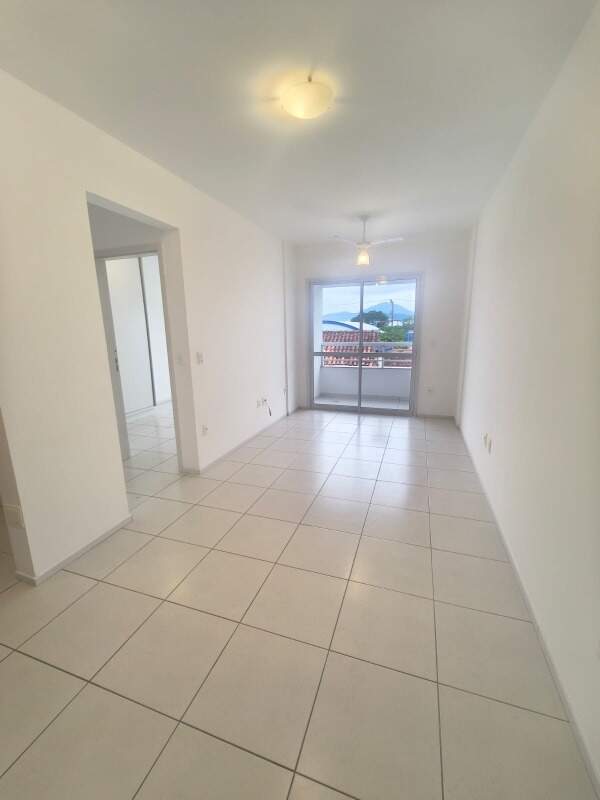 Apartamento com 42m², 1 quarto, 1 vaga, Cidades Portuguesas em Florianópolis para Comprar