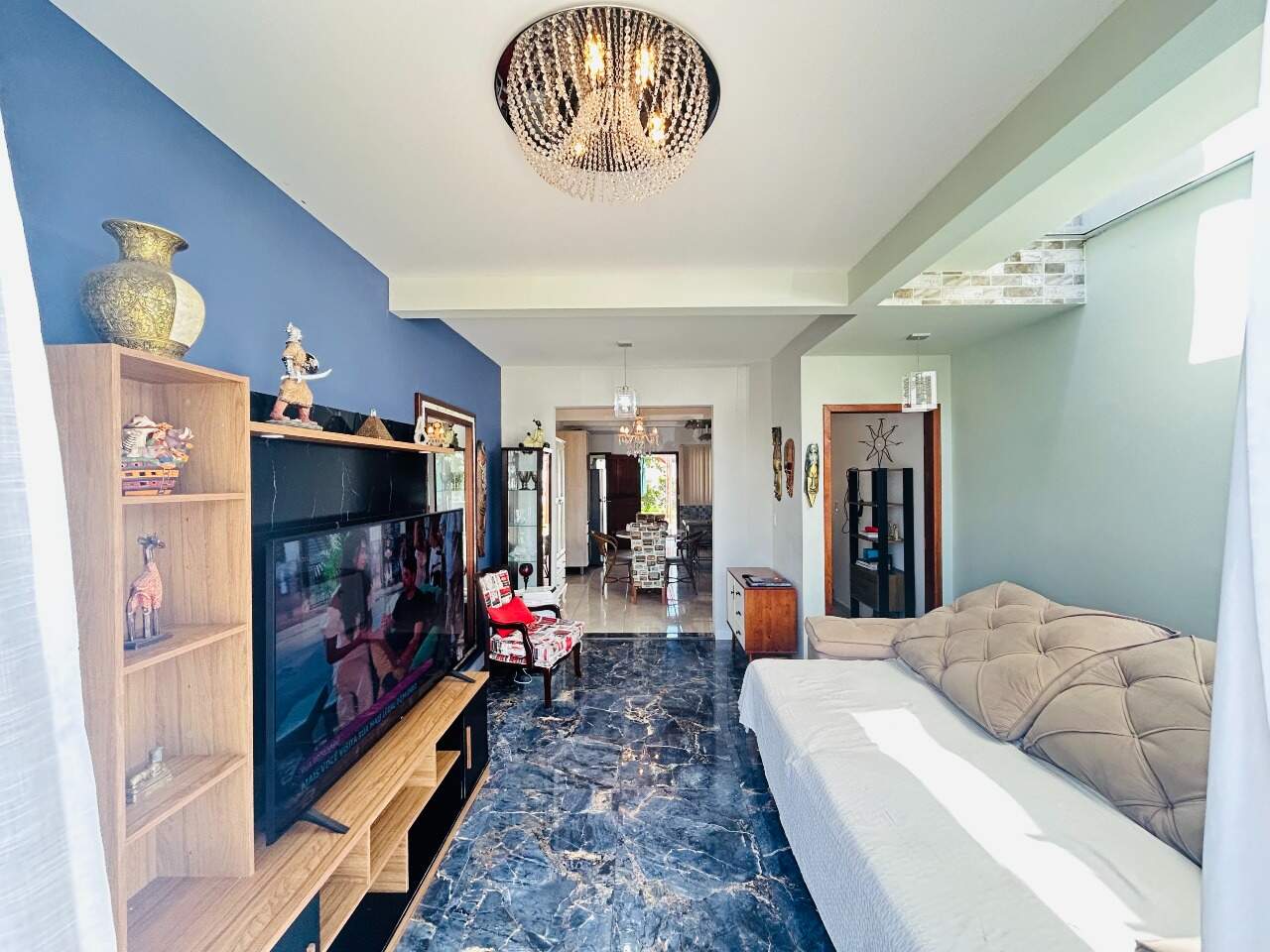 Sobrado com 89m², 2 quartos, 2 suítes, 3 vagas, Residencial Zorat X em Florianópolis para Comprar
