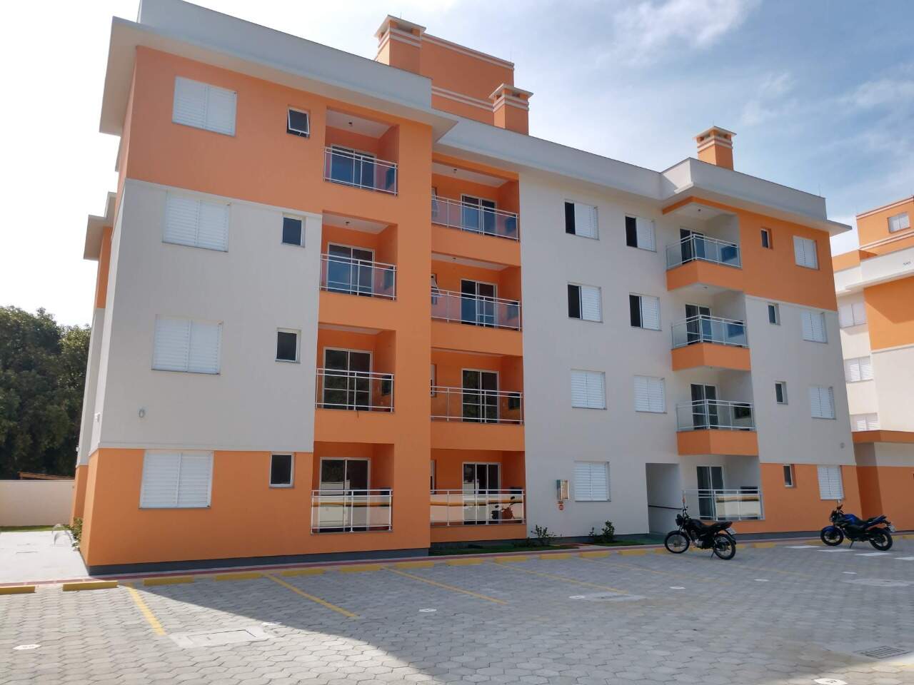 Apartamento com 55m², 2 quartos, 1 vaga, Residencial Villa Di Capri em Florianópolis para Alugar