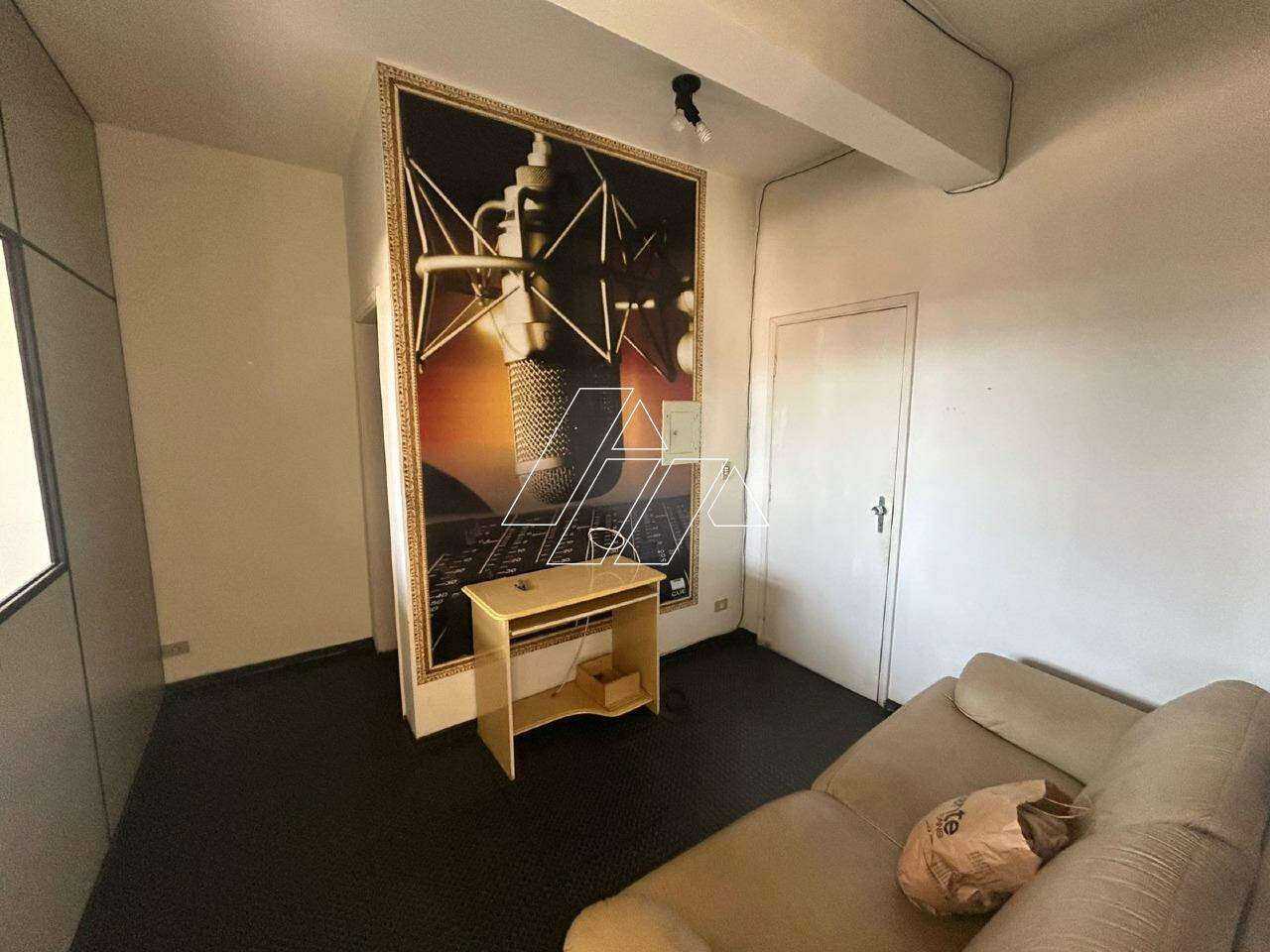 Sala para aluguel no Centro: 