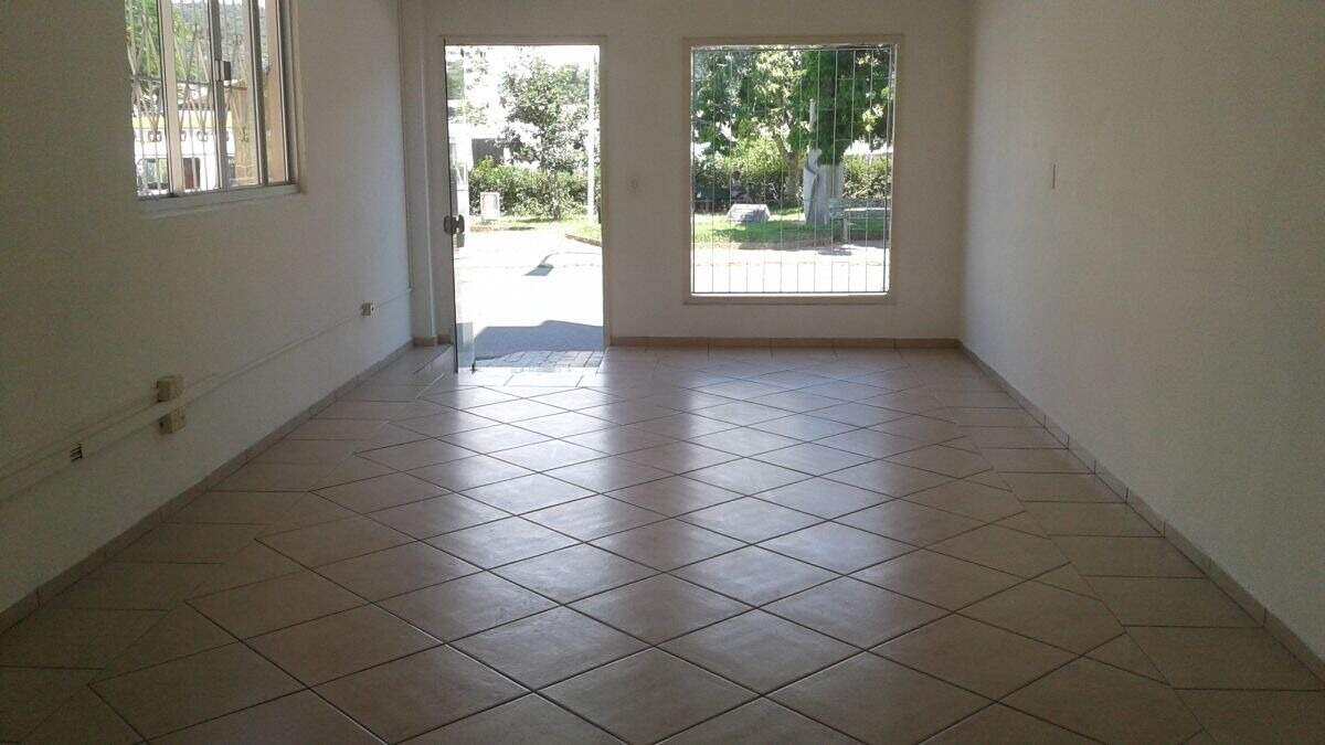 Sala Comercial de 33m² no bairro Centro, em Brusque | Eu Corretor