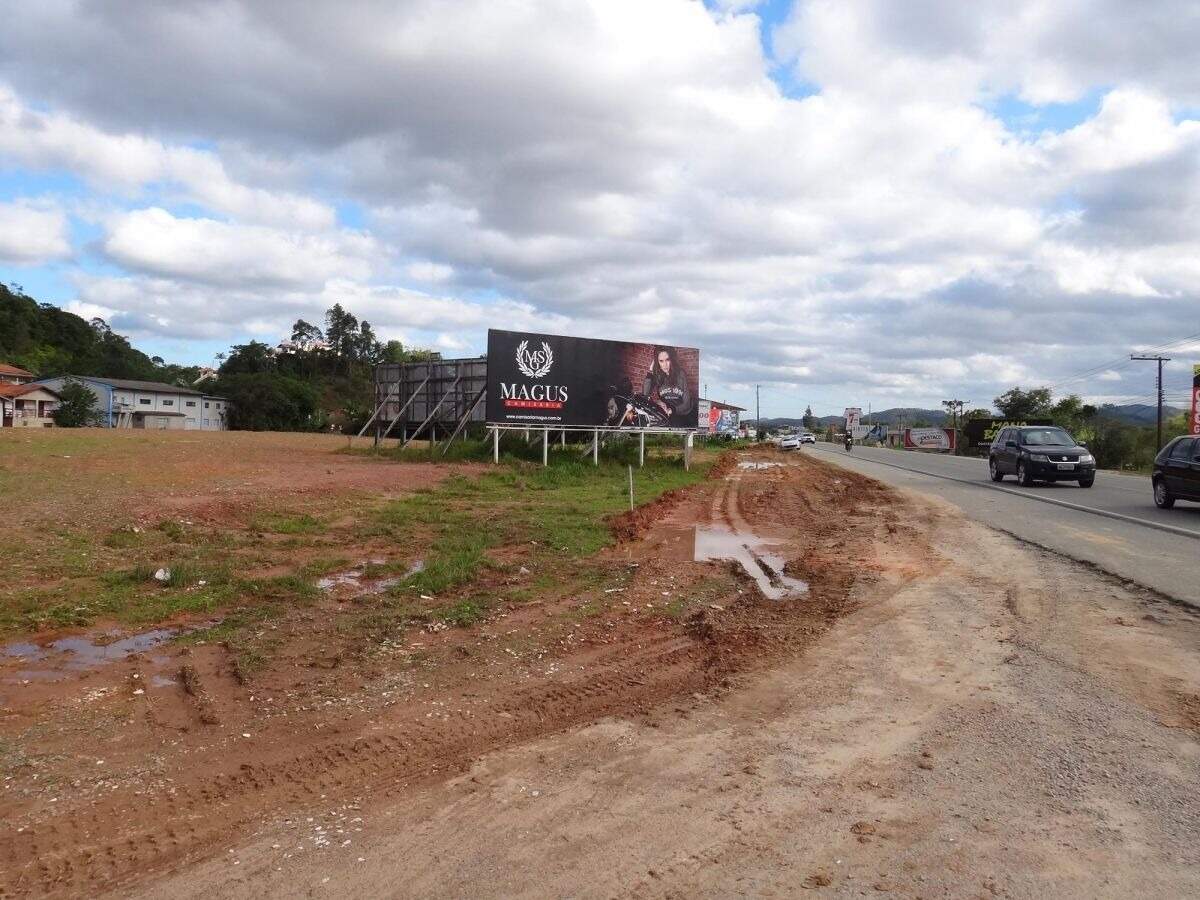 Lote/Terreno de 8586m² no bairro Limoeiro, em Itajaí | Eu Corretor