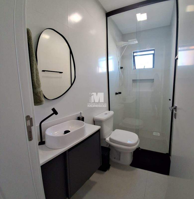 Apartamento à venda no bairro Balneário Perequê: 