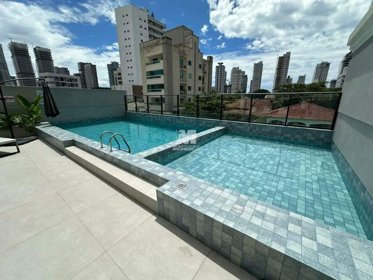 Apartamento à venda no bairro Balneário Perequê: 
