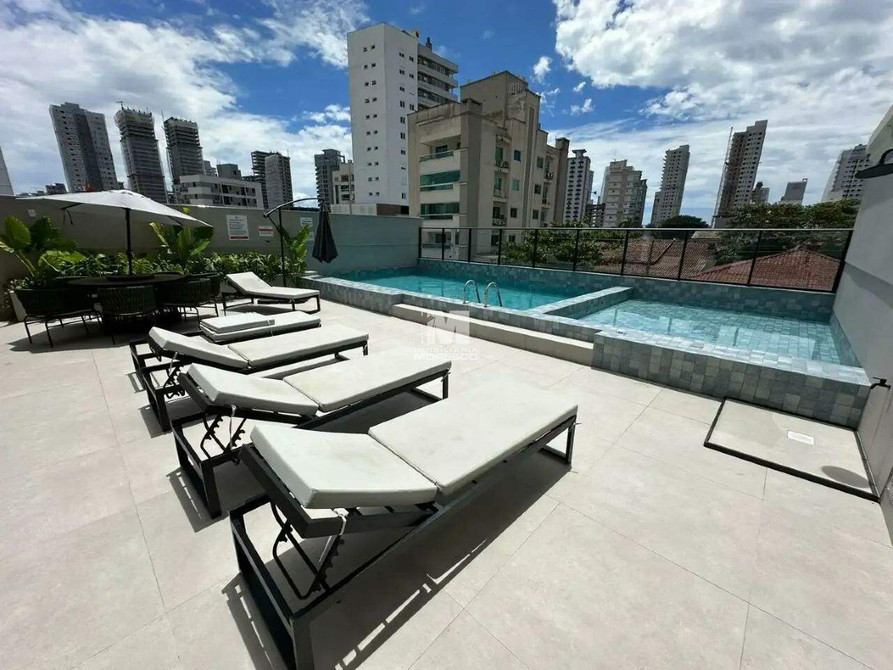 Apartamento à venda no bairro Balneário Perequê: 
