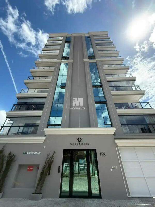 Apartamento à venda no bairro Balneário Perequê: 