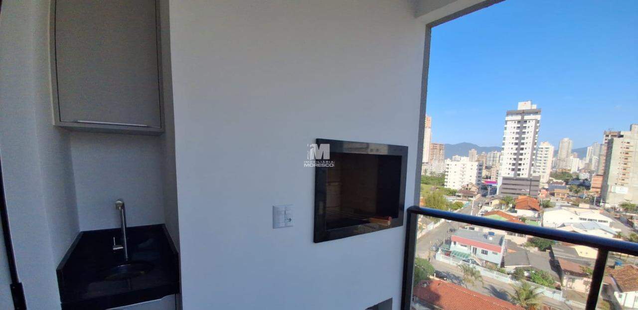 Apartamento à venda no bairro Balneário Perequê: 