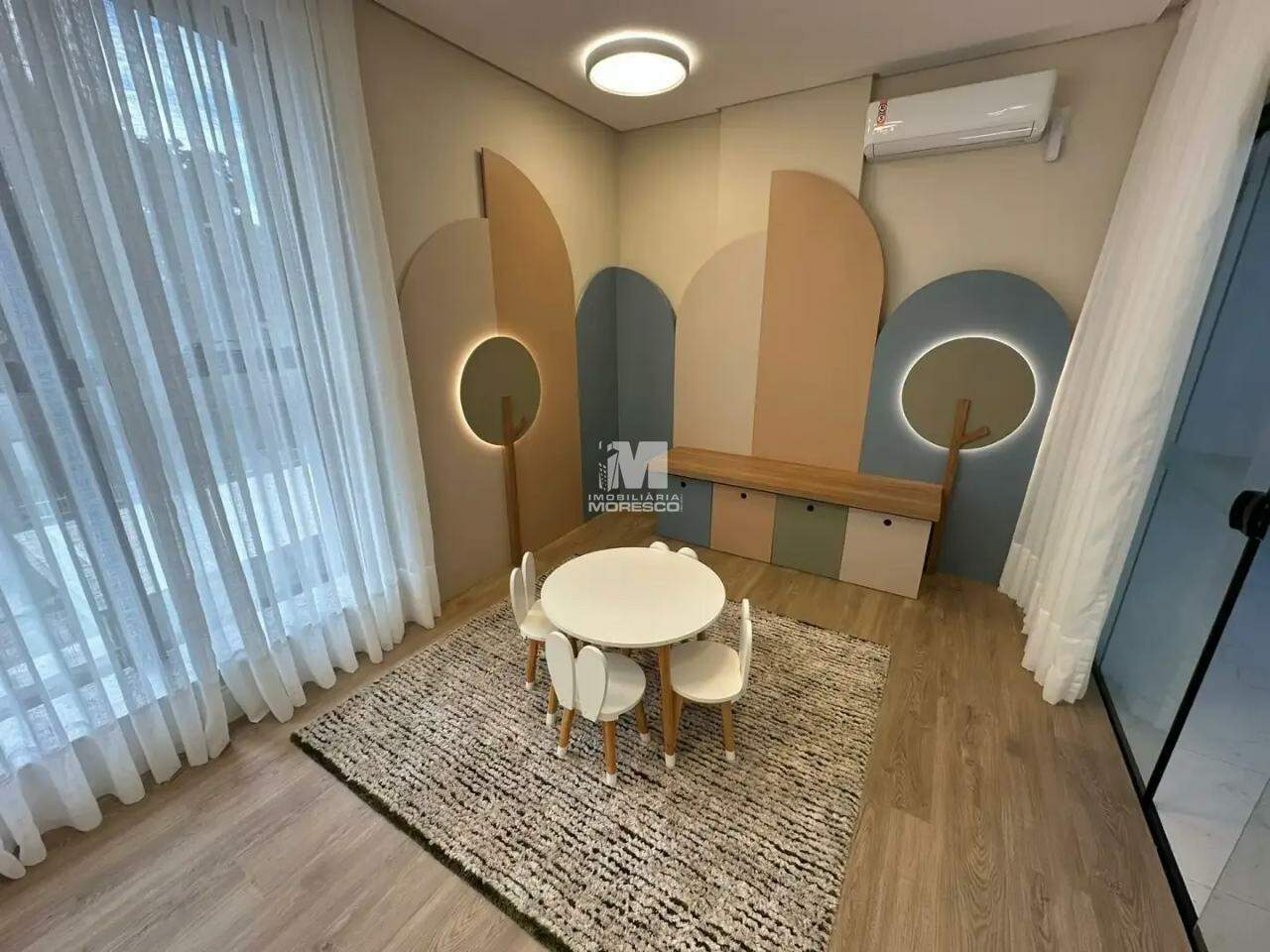Apartamento à venda no bairro Balneário Perequê: 