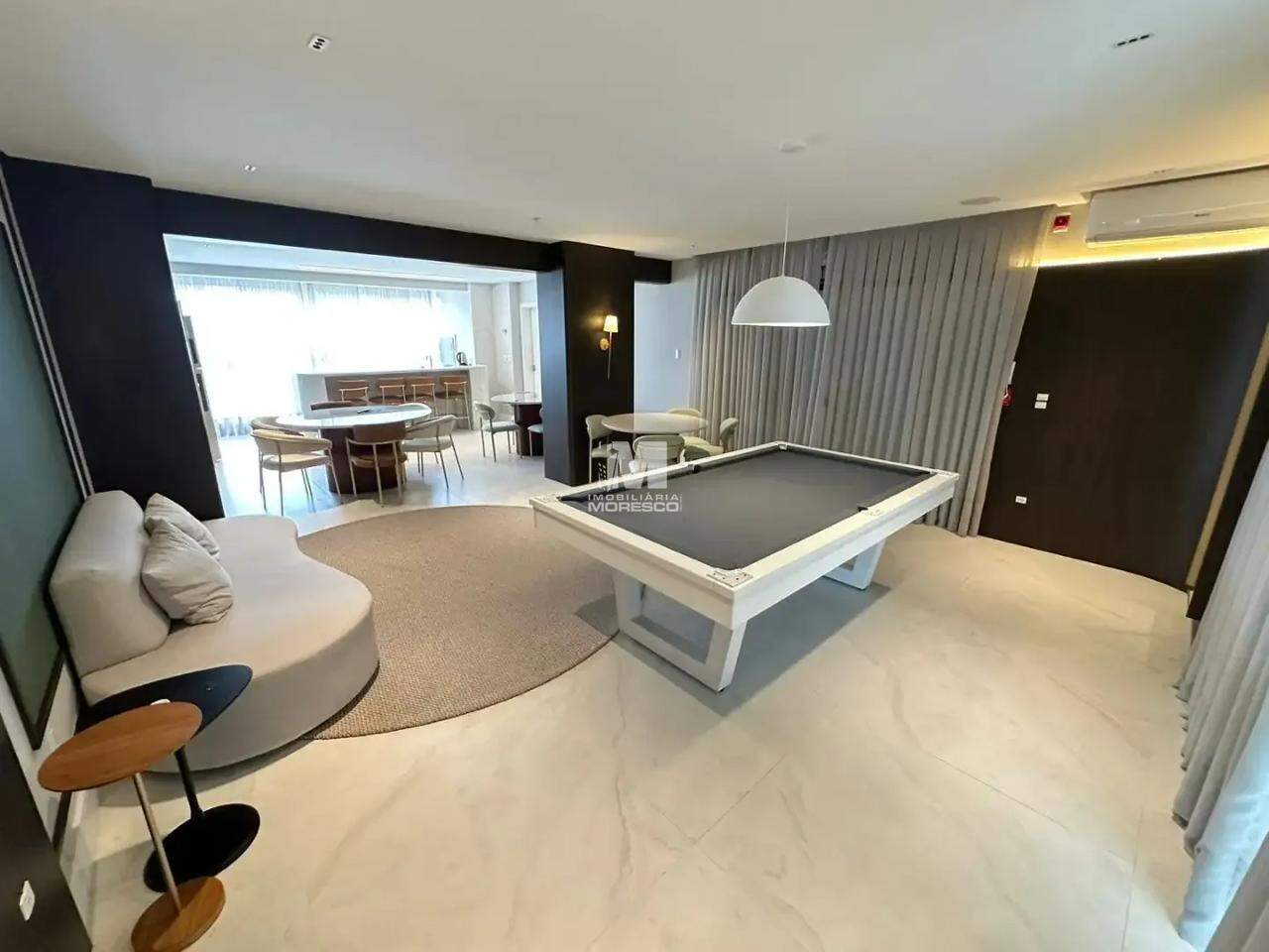 Apartamento à venda no bairro Balneário Perequê: 