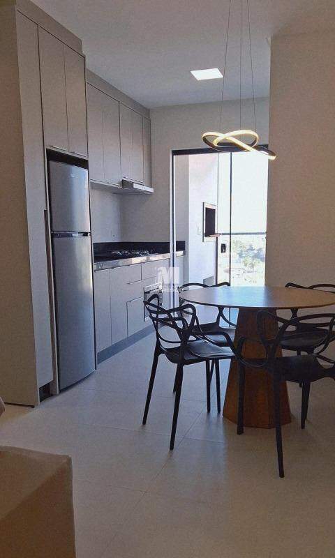 Apartamento à venda no bairro Balneário Perequê: 
