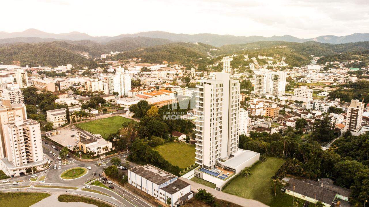 Apartamento à venda no bairro Centro: 