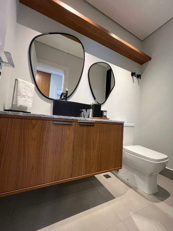 Apartamento à venda no bairro Centro: Lavabo