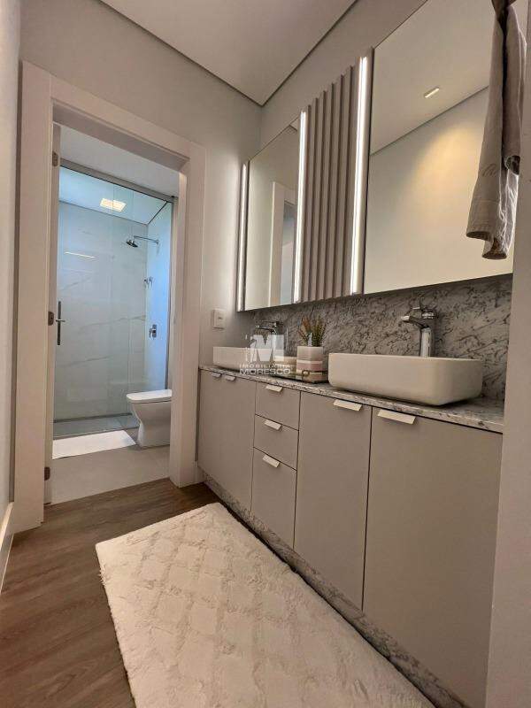 Apartamento à venda no bairro Centro: 