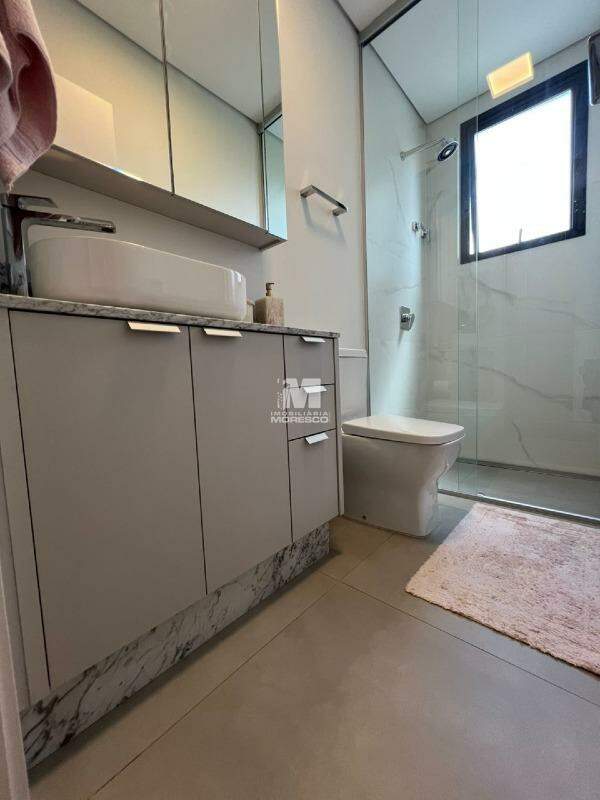 Apartamento à venda no bairro Centro: 