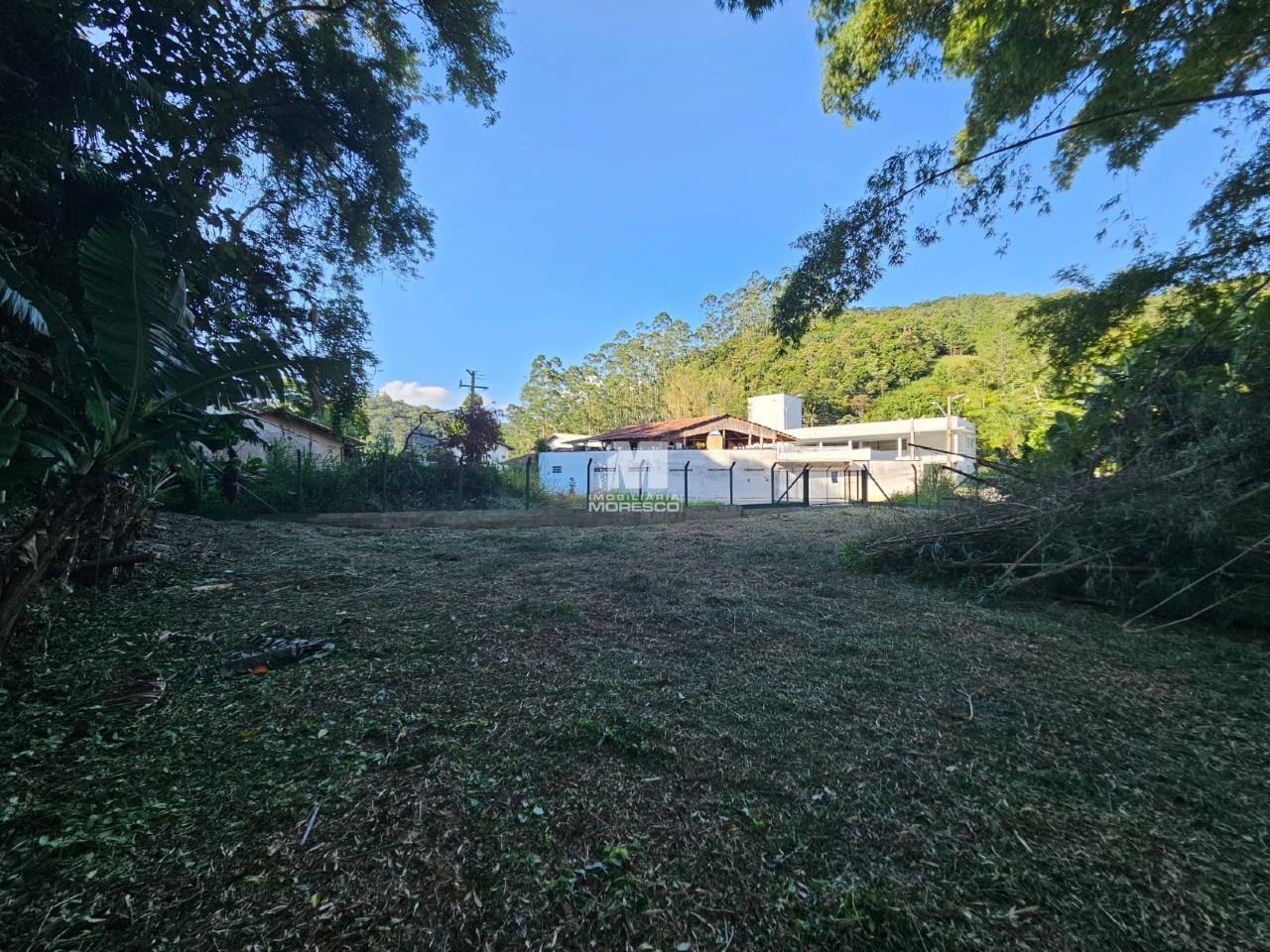 Terreno à venda no bairro São Pedro: 