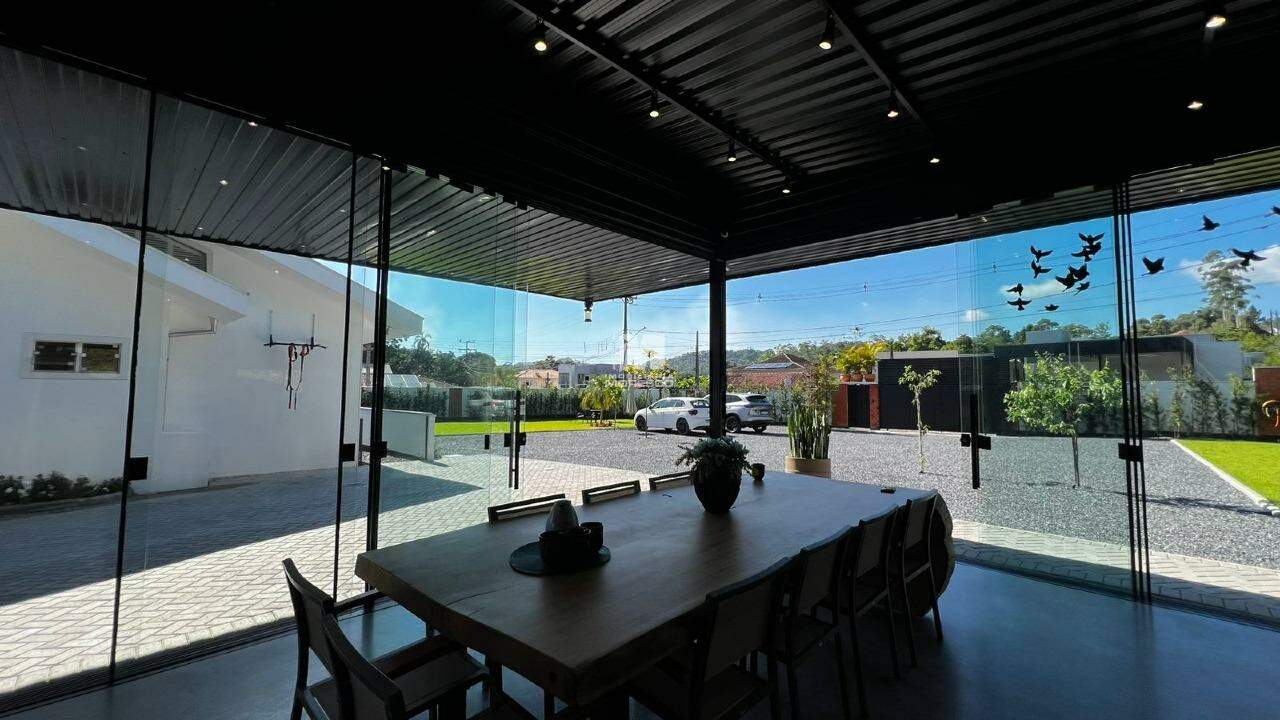Casa à venda no bairro Centro: 