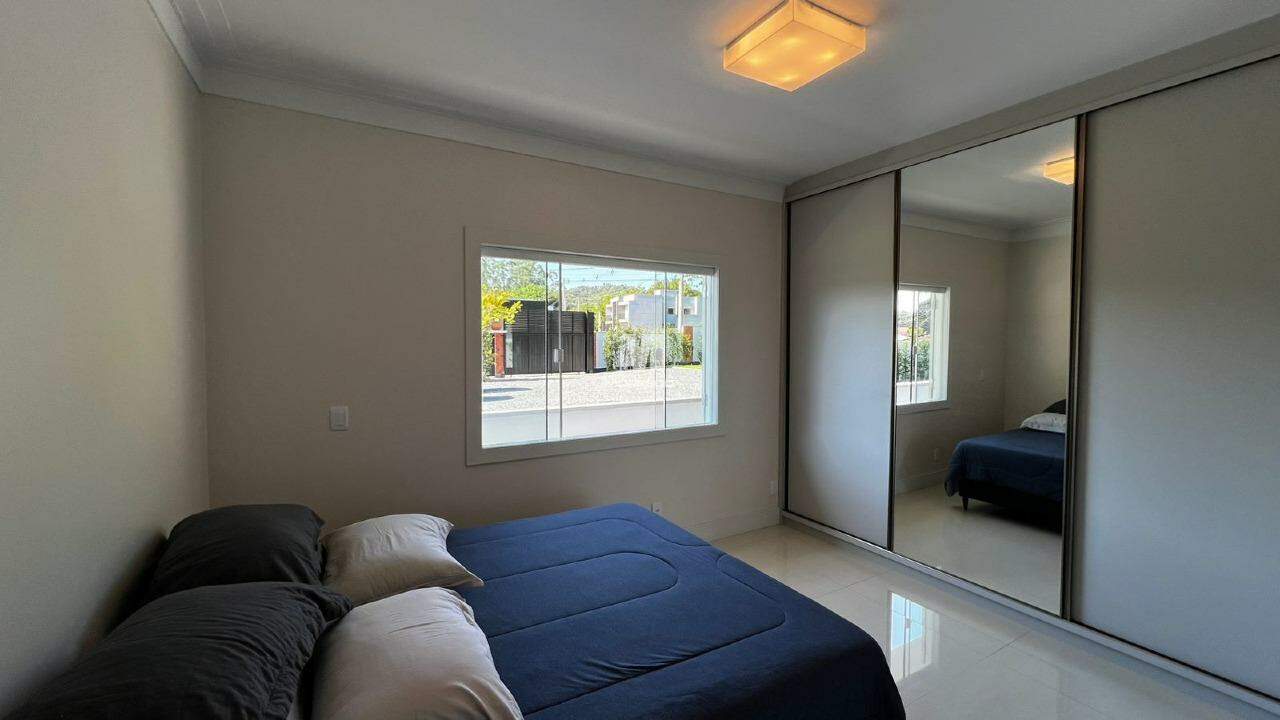 Casa à venda no bairro Centro: 