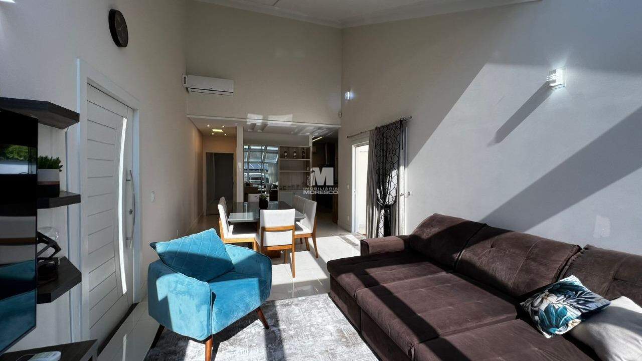 Casa à venda no bairro Centro: 