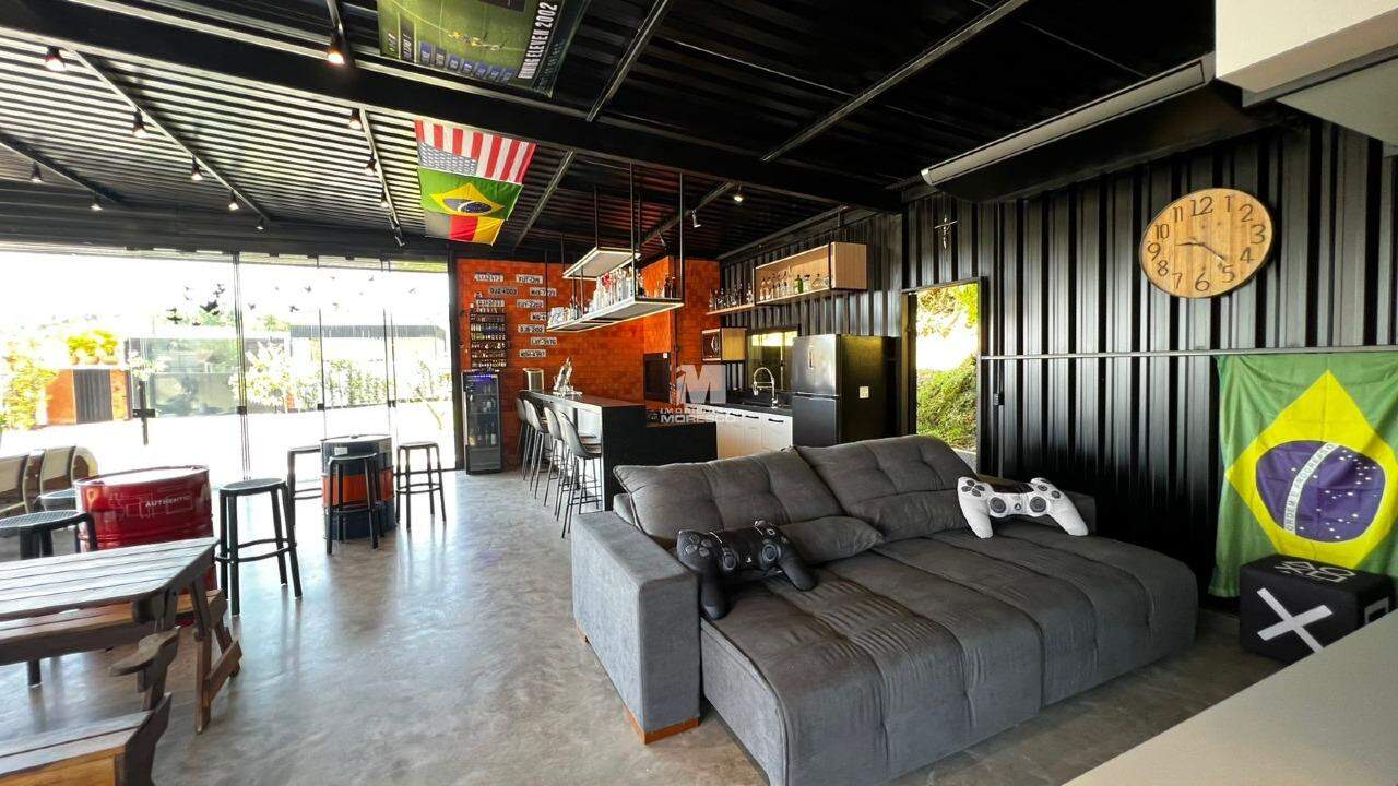 Casa à venda no bairro Centro: 