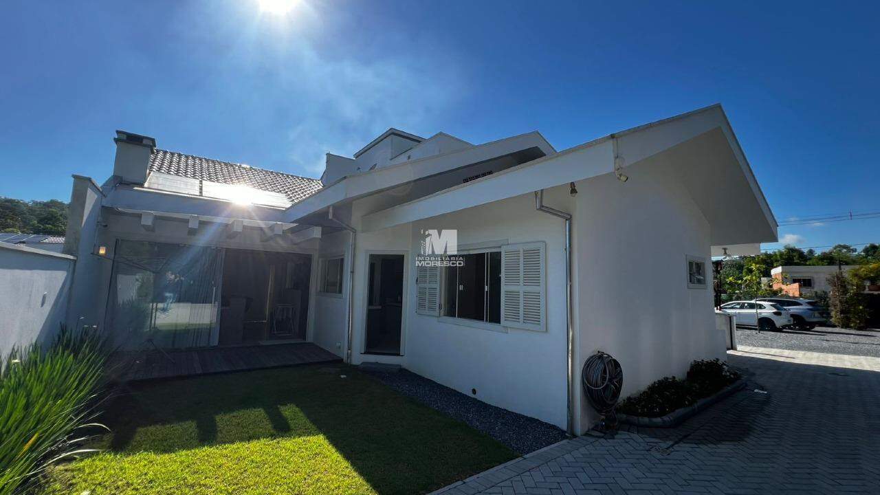 Casa à venda no bairro Centro: 
