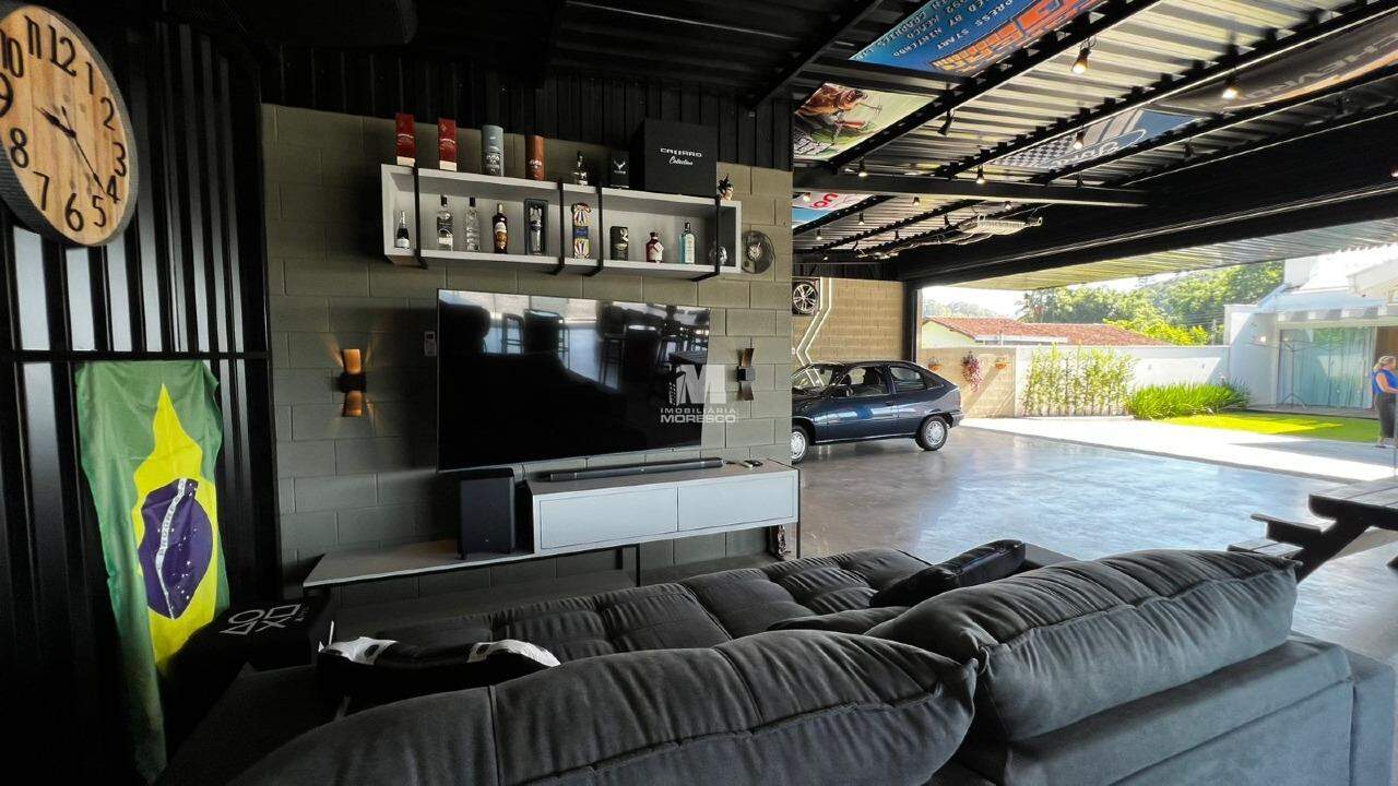 Casa à venda no bairro Centro: 