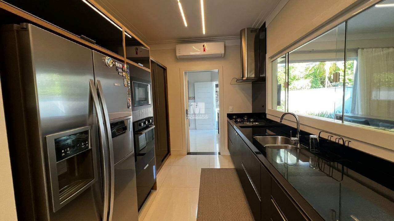 Casa à venda no bairro Centro: 