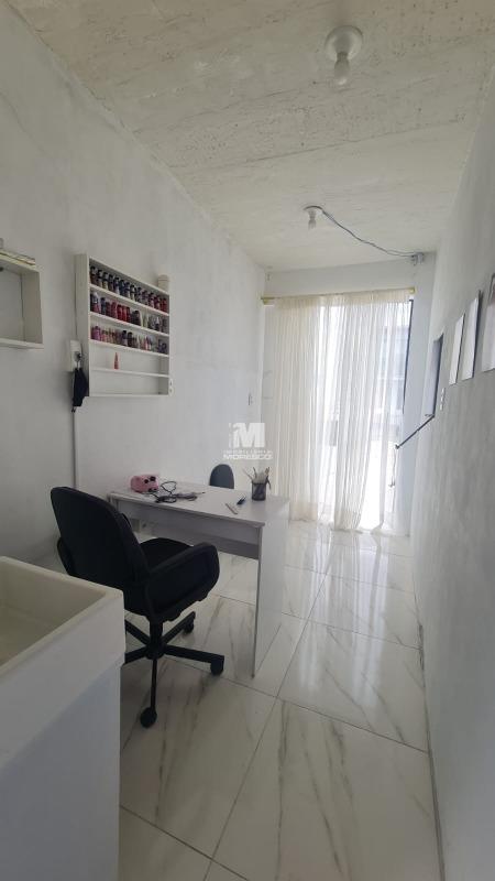 Casa à venda no bairro Tomaz Coelho: