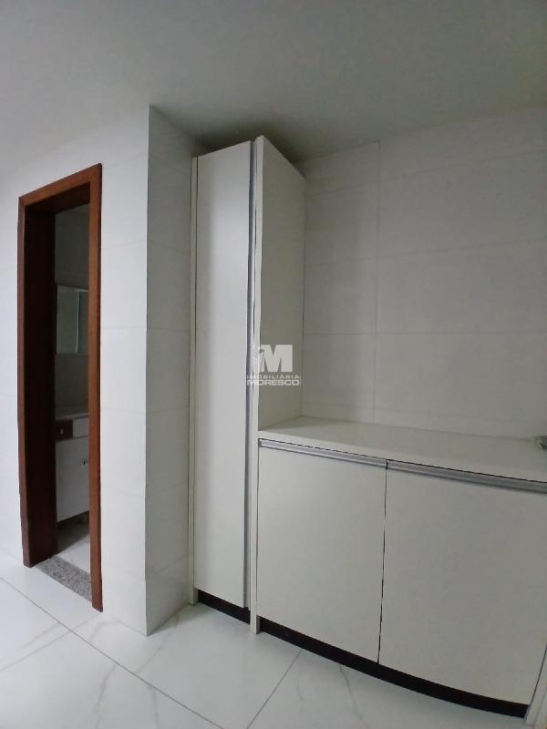 Apartamento à venda no bairro Centro I: 