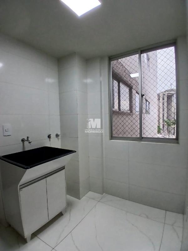 Apartamento à venda no bairro Centro I: 