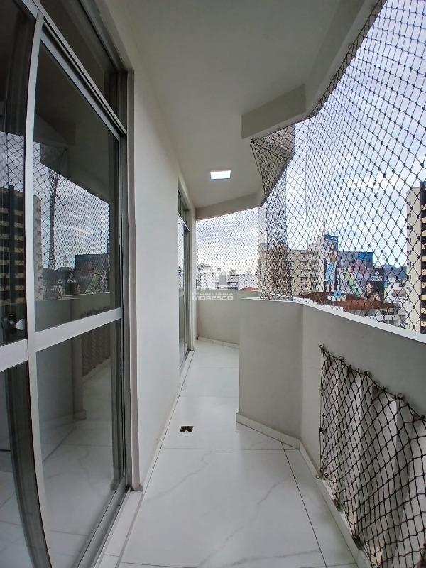 Apartamento à venda no bairro Centro I: 