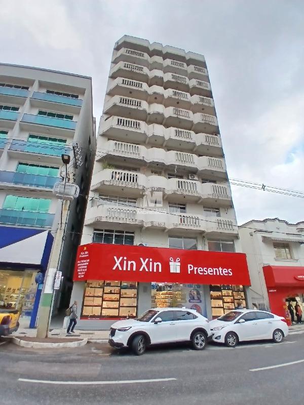 Apartamento à venda no bairro Centro I: 