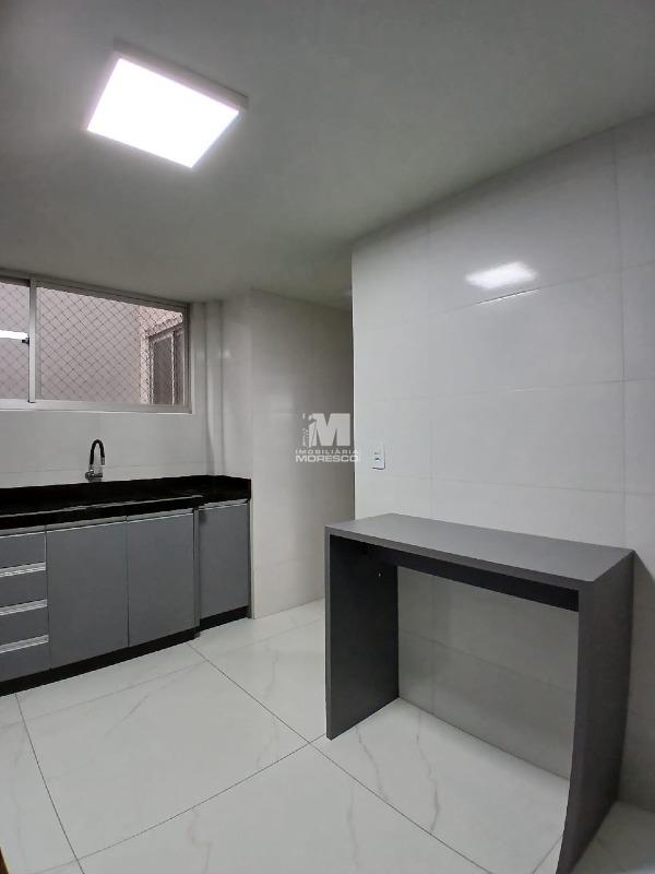 Apartamento à venda no bairro Centro I: 