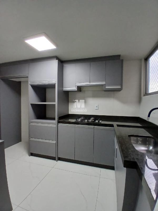 Apartamento à venda no bairro Centro I: 