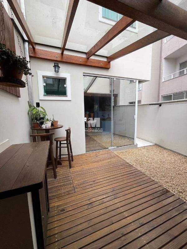 Casa à venda no bairro Souza Cruz: 