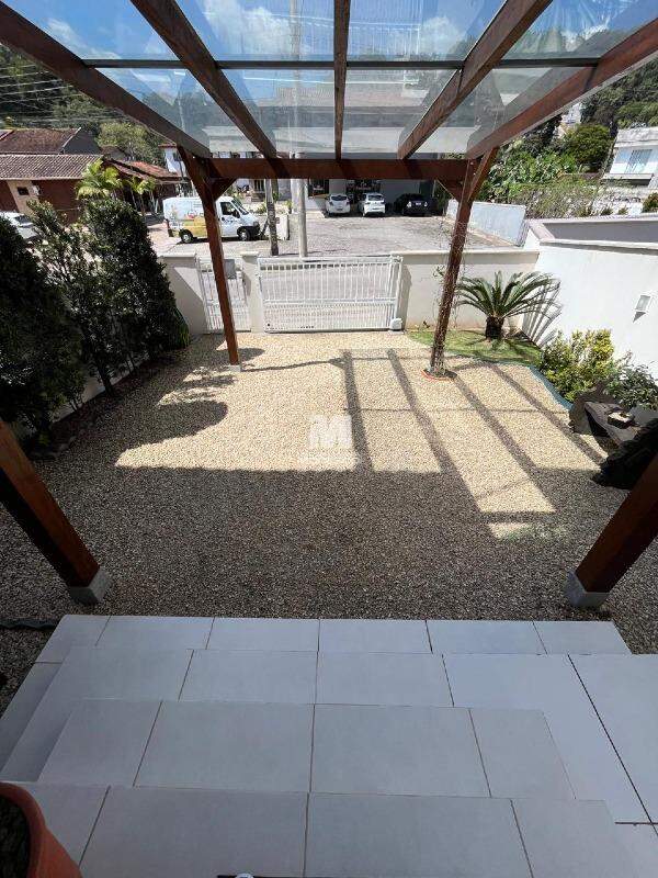 Casa à venda no bairro Souza Cruz: 