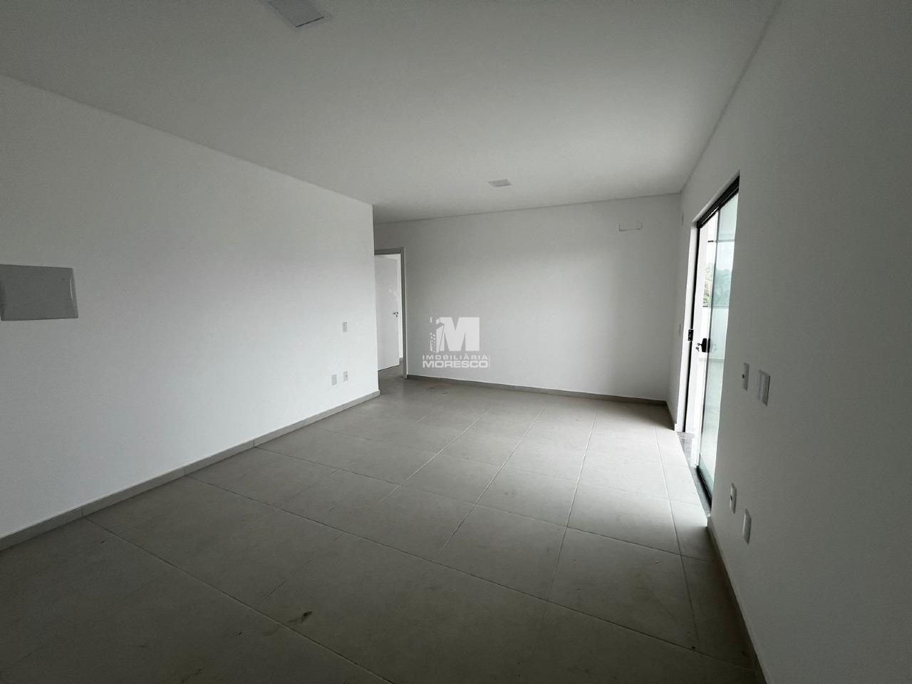 Apartamento para aluguel no bairro Souza Cruz: 