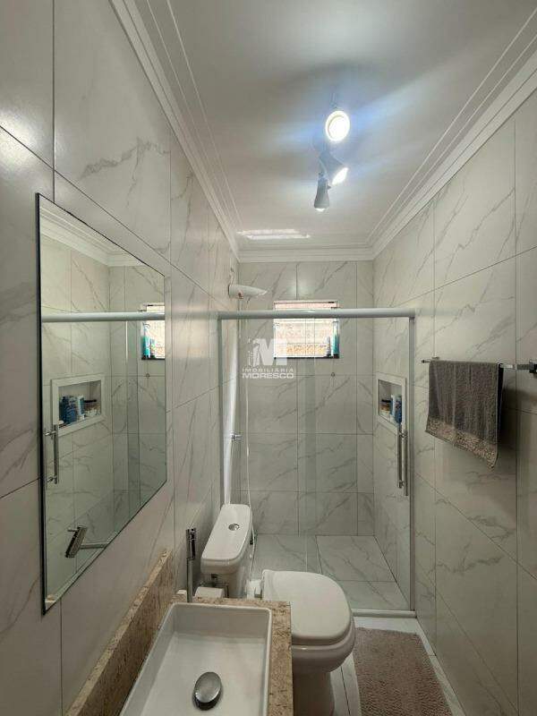 Casa à venda no bairro Limoeiro: