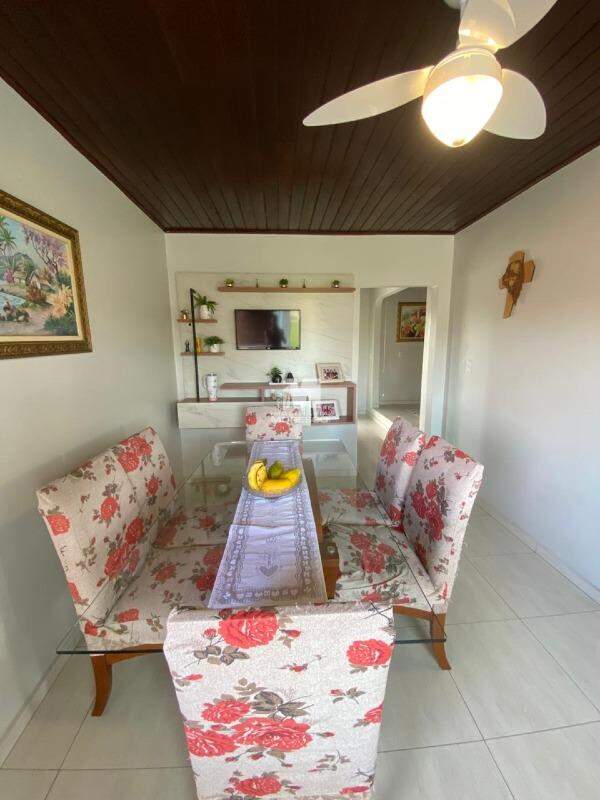 Casa à venda no bairro Limoeiro: