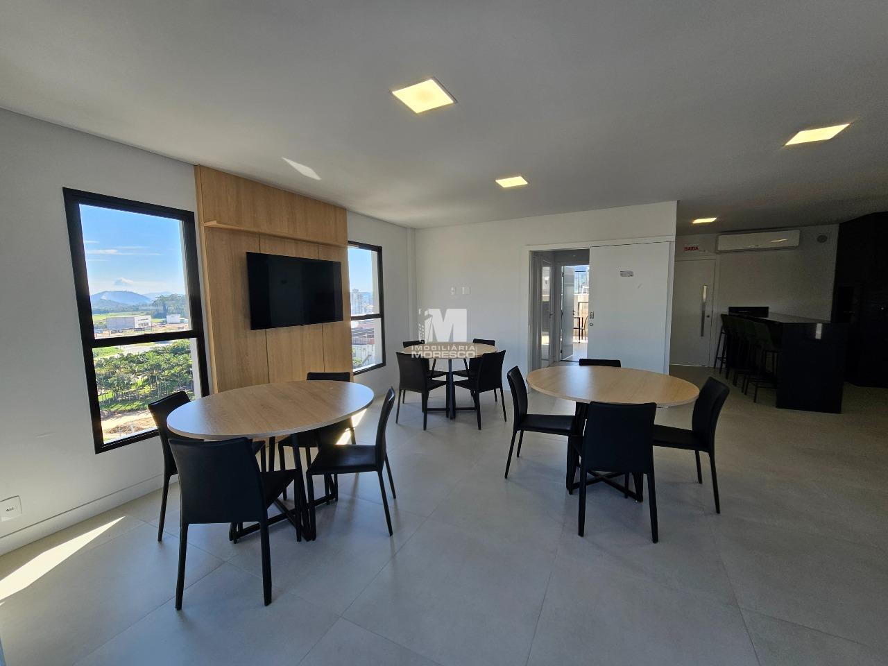 Apartamento à venda no bairro Santa Terezinha: 