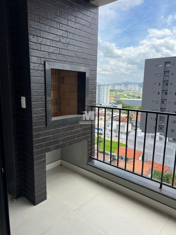 Apartamento à venda no bairro Santa Terezinha: 