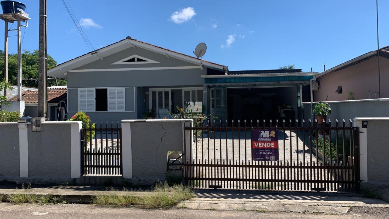 Casa à venda no bairro Dom Joaquim: 