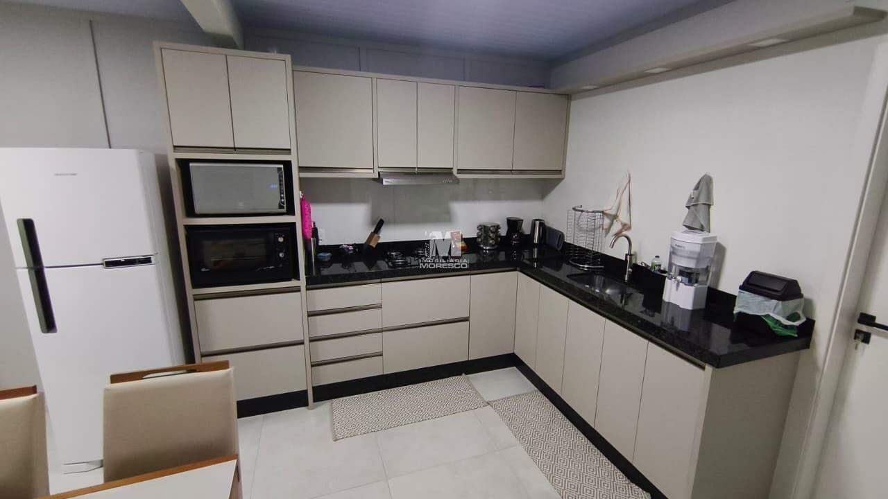 Apartamento para aluguel no bairro Primeiro de Maio:
