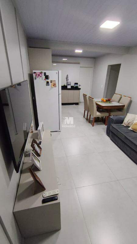 Apartamento para aluguel no bairro Primeiro de Maio: