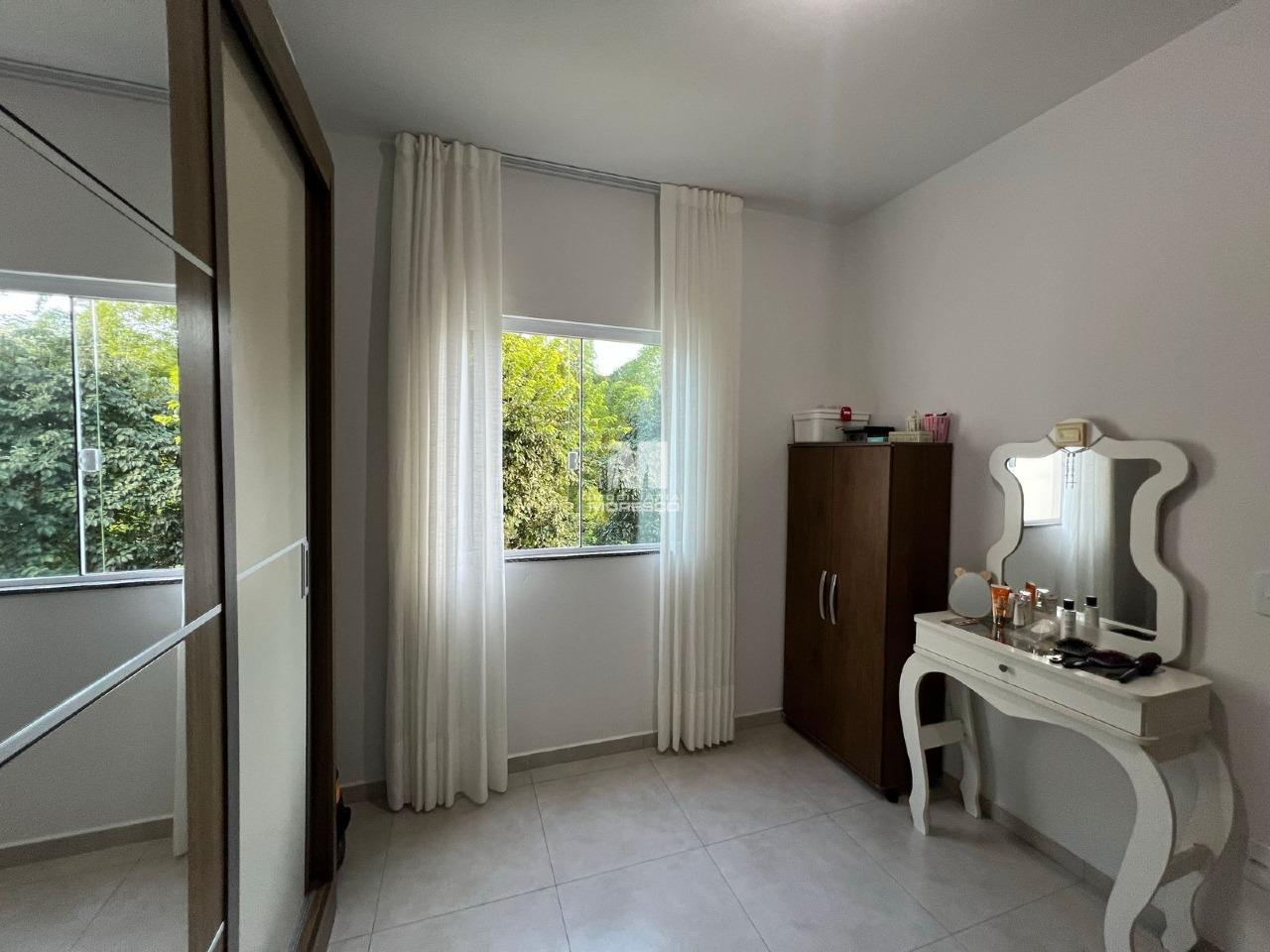 Casa para aluguel no bairro Cedrinho: 