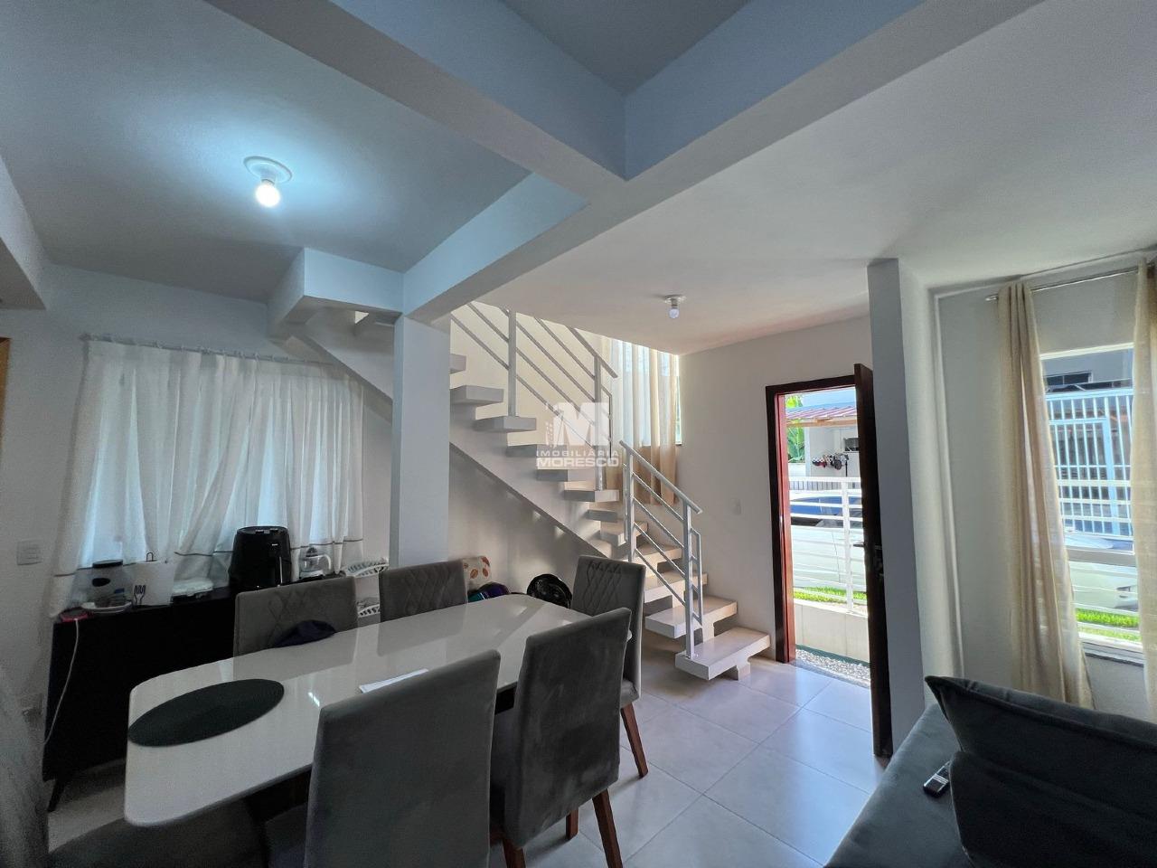 Casa para aluguel no bairro Cedrinho: 