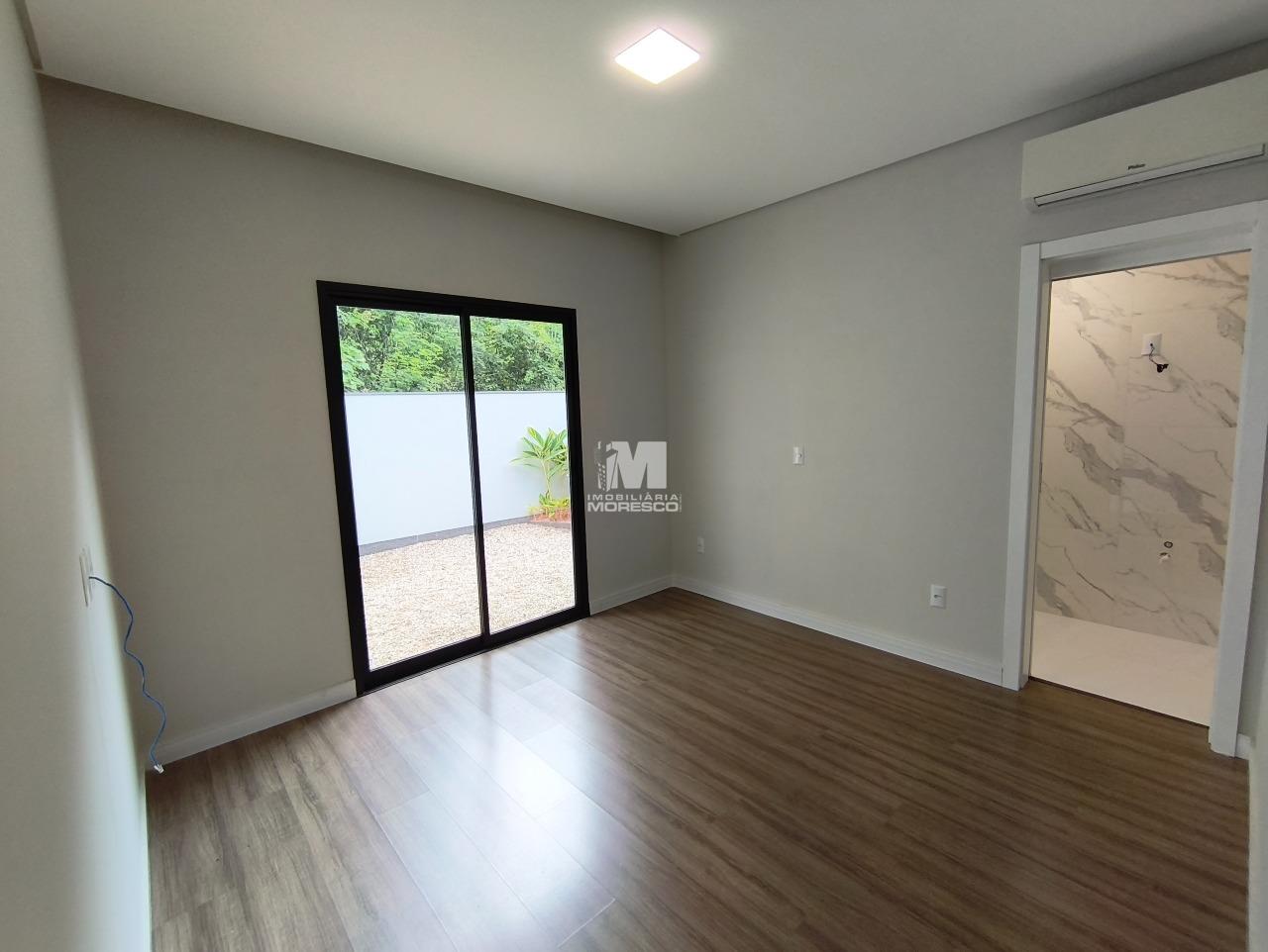 Casa à venda no bairro Aymoré: