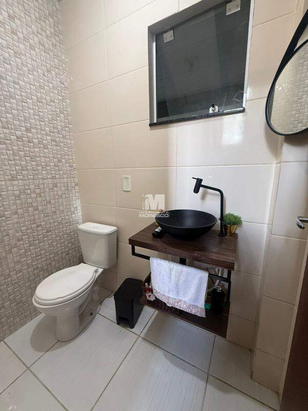 Casa à venda no bairro Guabiruba Sul: 
