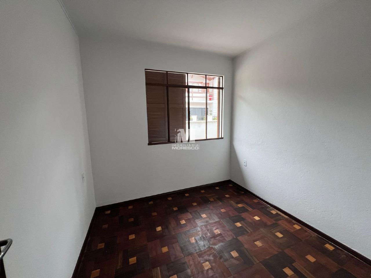 Casa para aluguel no bairro Azambuja: 
