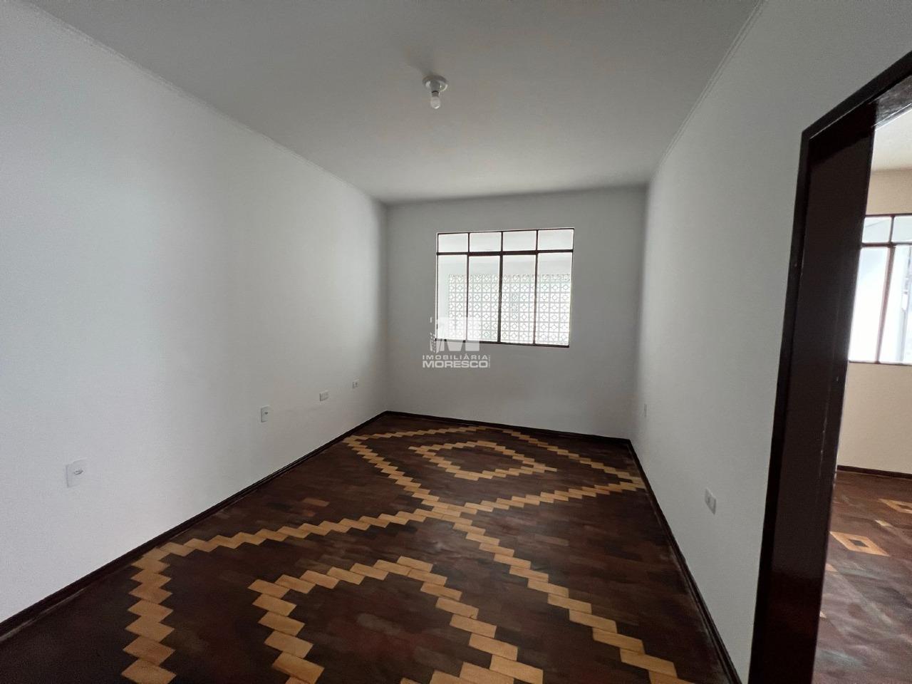 Casa para aluguel no bairro Azambuja: 