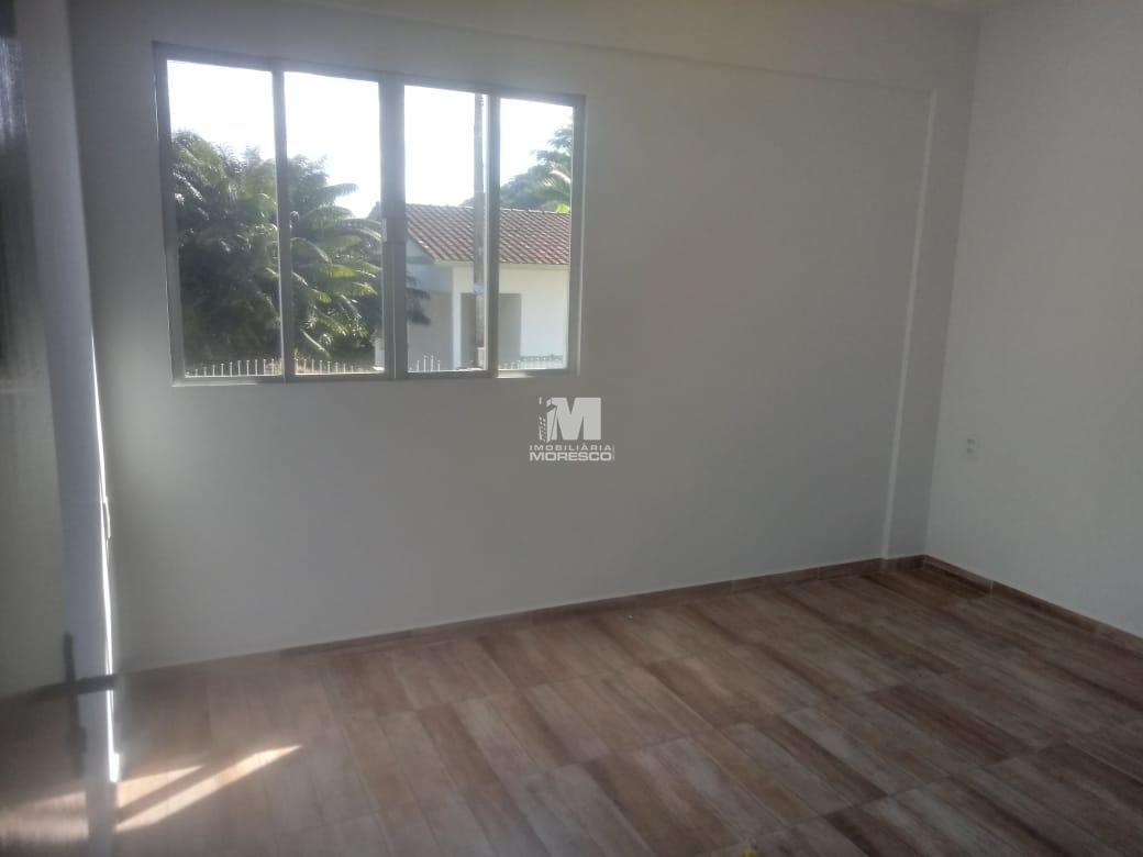 Casa para aluguel no bairro Azambuja: 